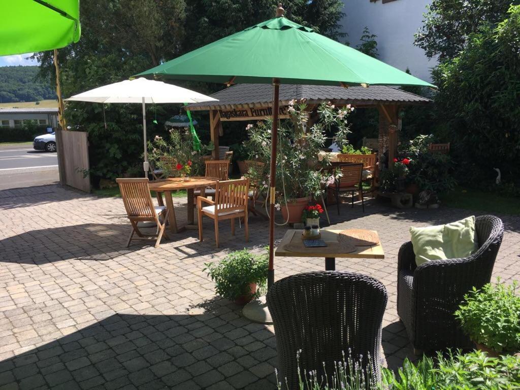 Tektona "Bed & Breakfast" Nidda Extérieur photo
